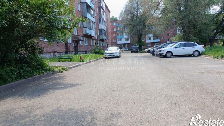 3-комн квартира ул Тайгинская, 8А,  д. 8А