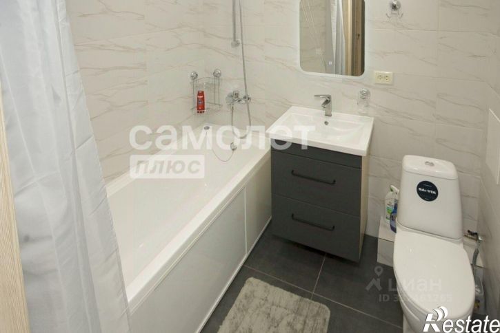 2-комн квартира б-р Строителей, 60 4,  д. 60 4,  к. 4