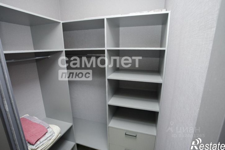 2-комн квартира б-р Строителей, 60 4,  д. 60 4,  к. 4
