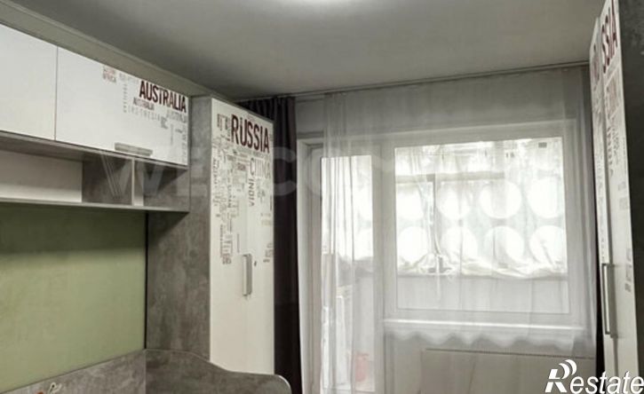 3-комн квартира ул 1-я Линия, 8,  д. 8