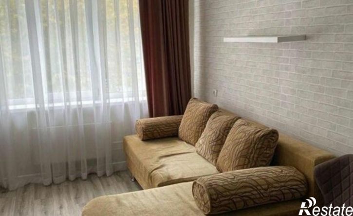 1-комн квартира б-р Строителей, 50,  д. 50