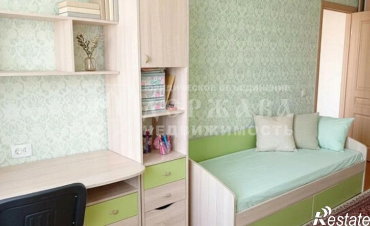 1-комн квартира б-р Строителей, 4,  д. 4