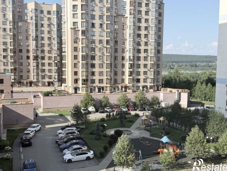 3-комн квартира ул Красная, 4/1,  д. 4/1
