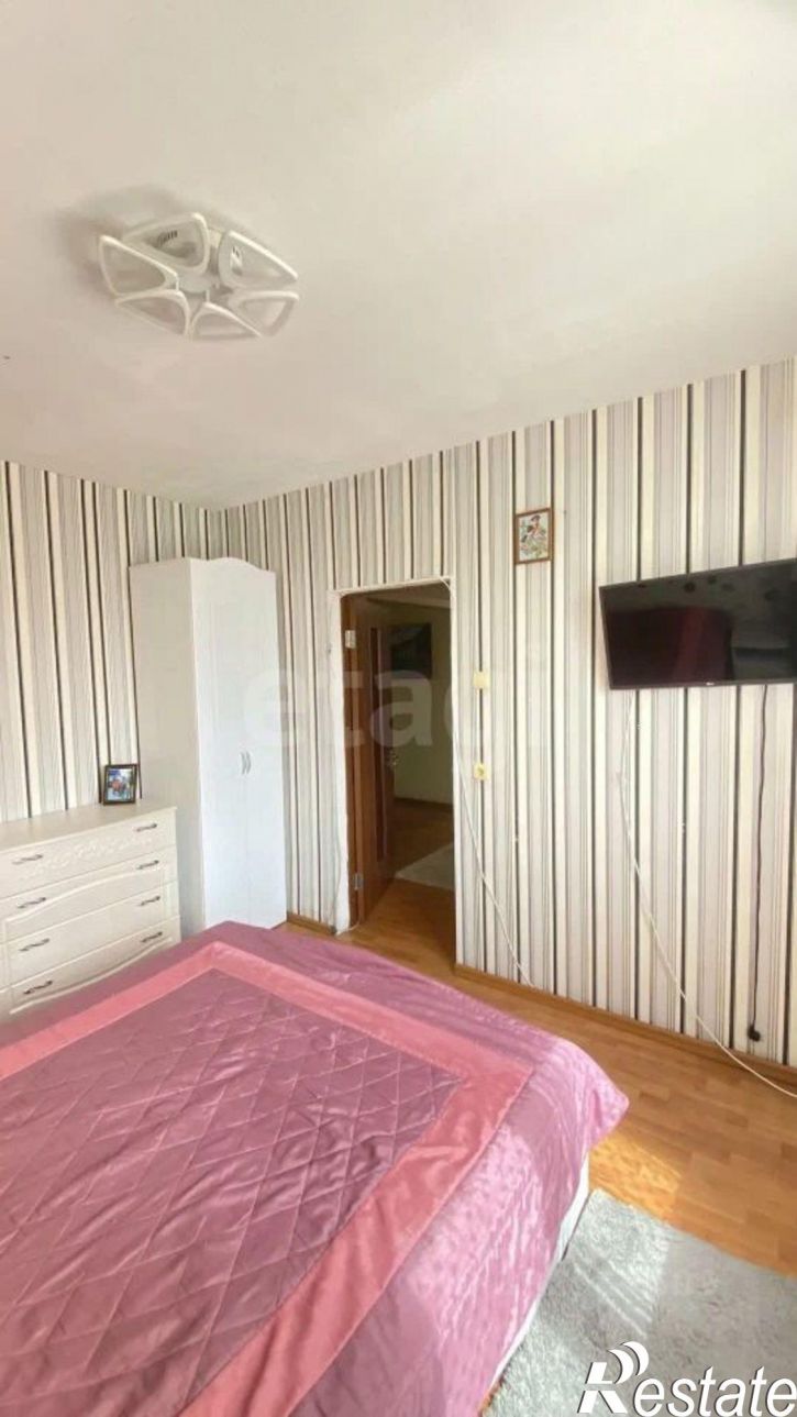 3-комн квартира ул Авроры, 14,  д. 14
