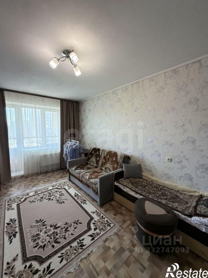 1-комн квартира пр-кт Шахтеров, 82б,  д. 82б