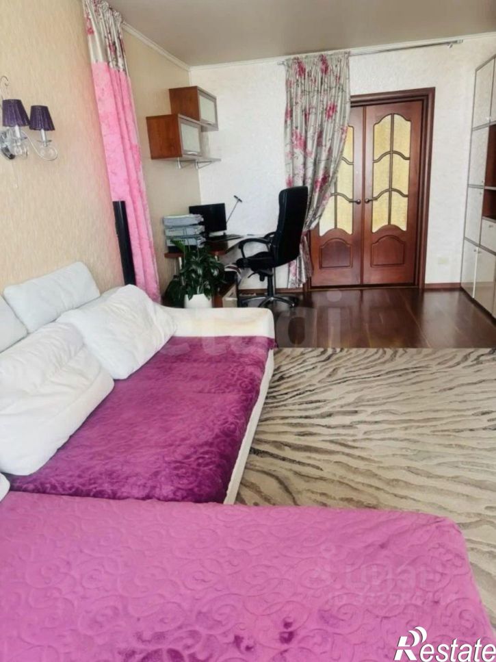 3-комн квартира ул Авроры, 14,  д. 14