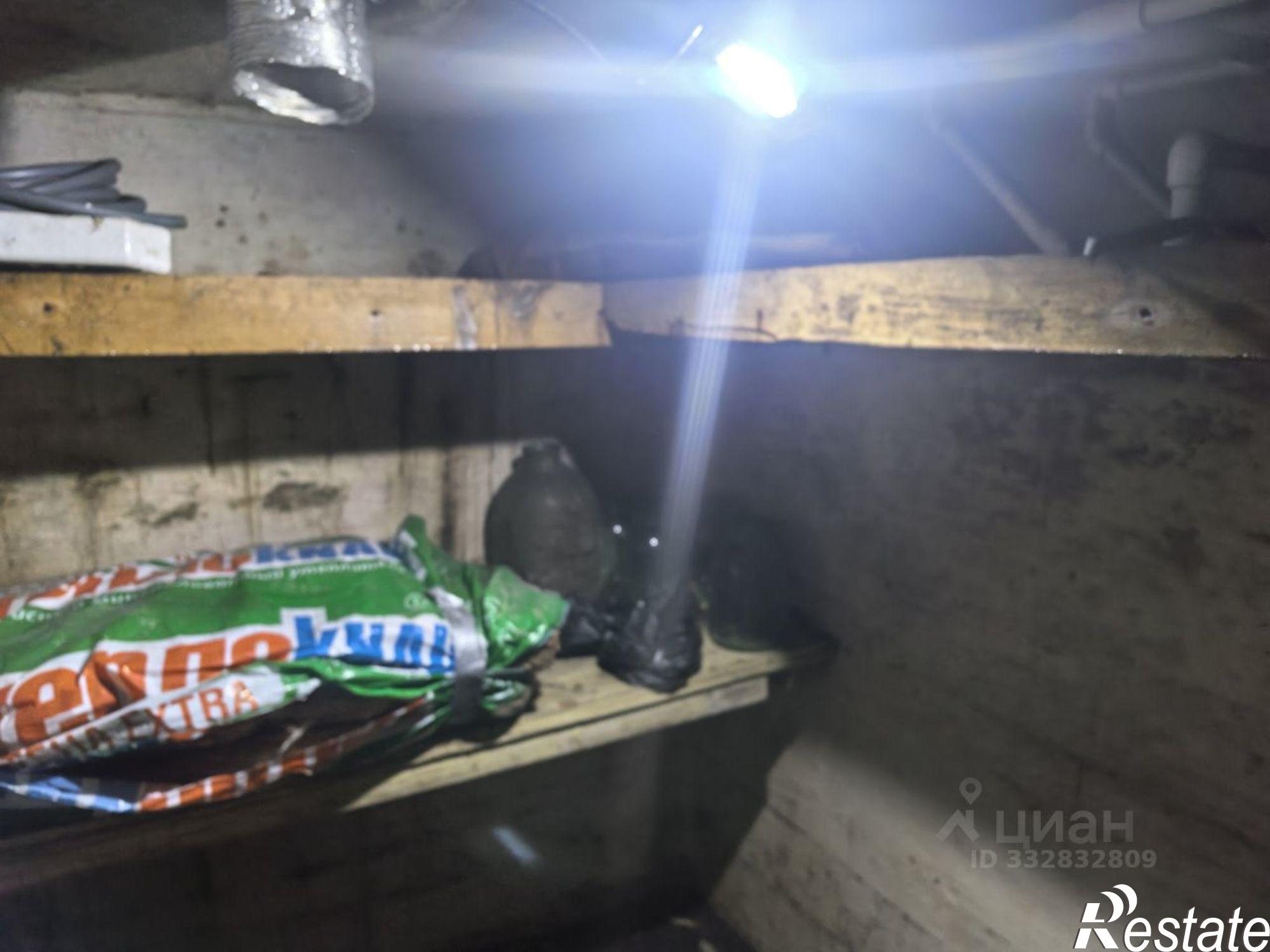 Купить гараж, место в паркинге за 1 000 010 рублей на пр-кт Ленина, 76В