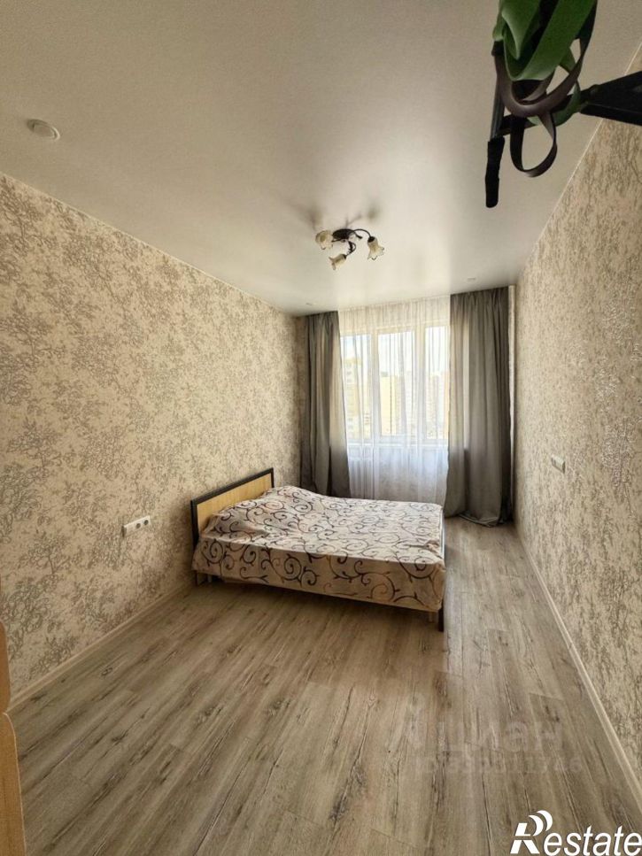 3-комн квартира Московский пр-кт, 8,  д. 8