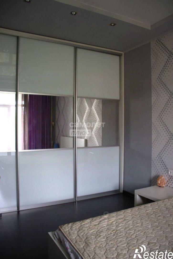 3-комн квартира ул Инициативная, 48а,  д. 48а