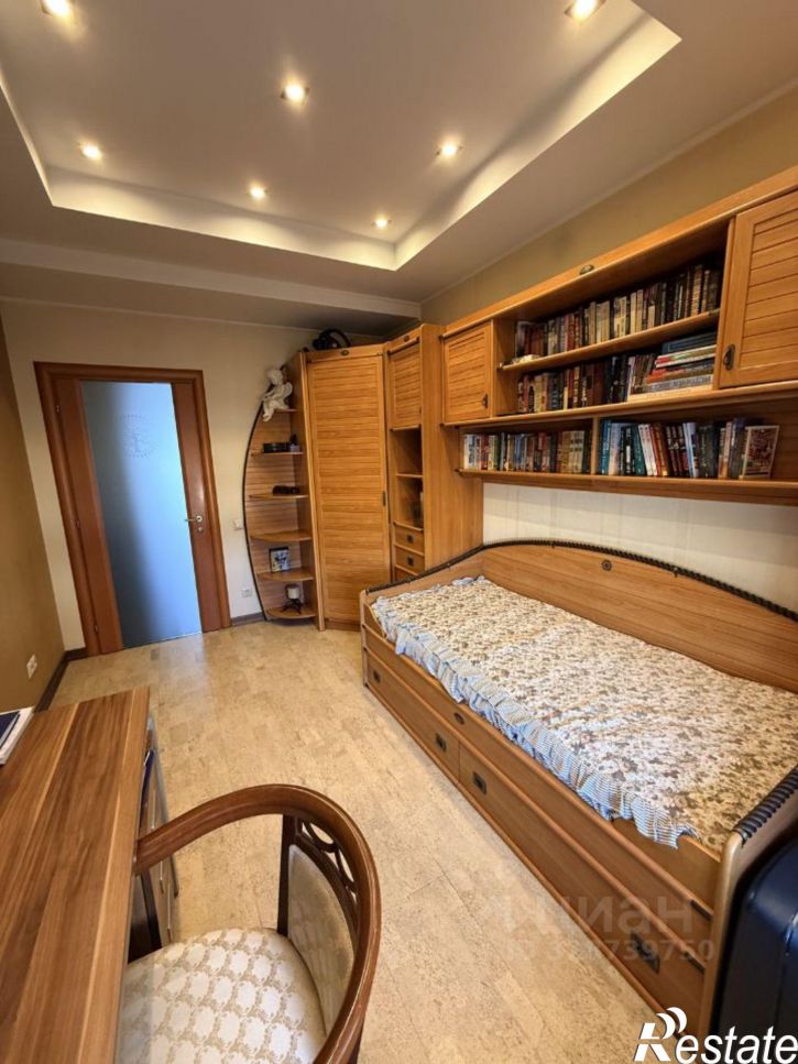 3-комн квартира ул Николая Островского, 33,  д. 33