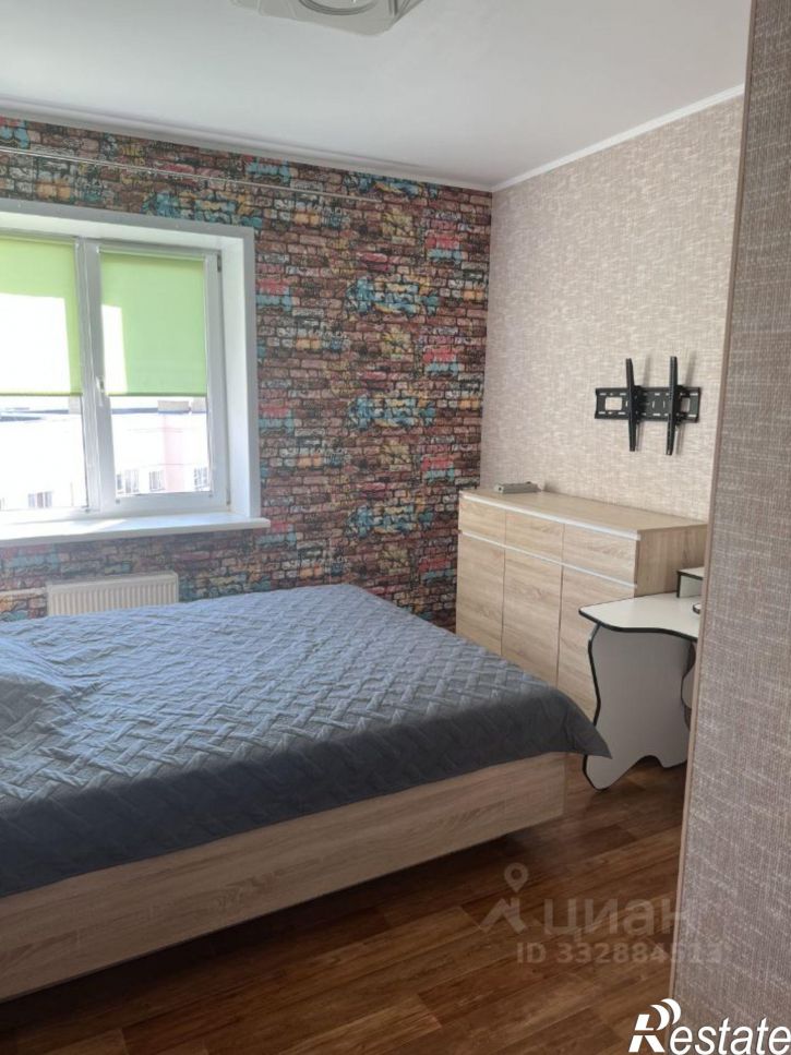2-комн квартира пр-кт Шахтеров, 72,  д. 72