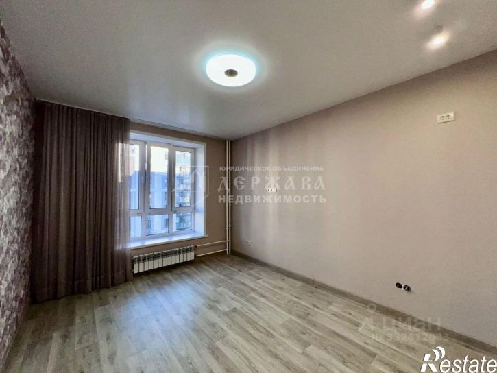 2-комн квартира б-р Строителей, 60 4,  д. 60 4,  к. 4