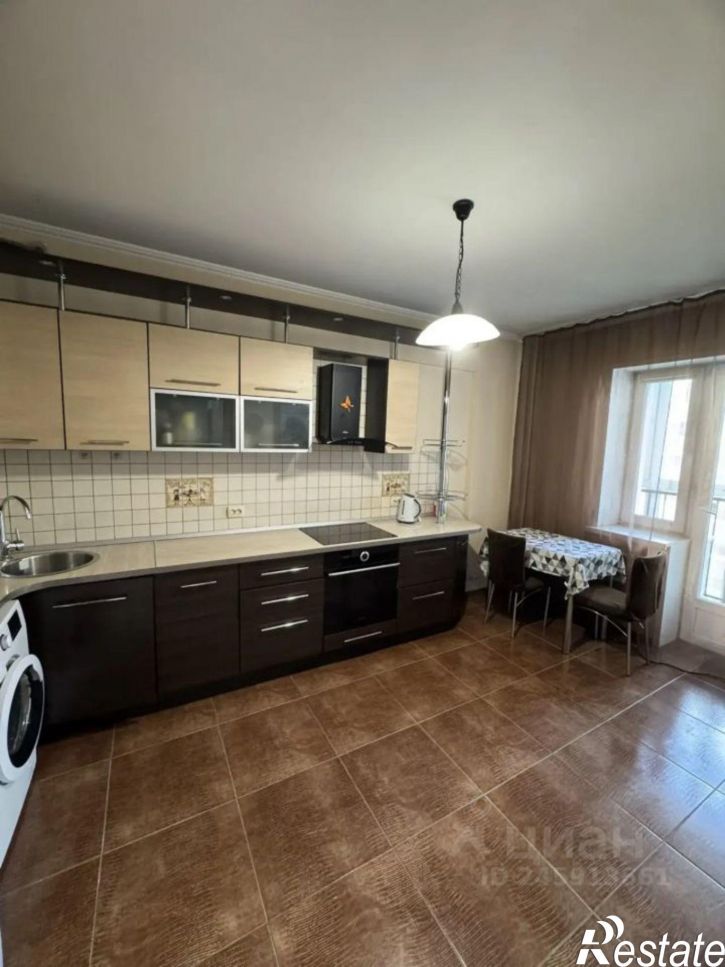 2-комн квартира пр-кт Шахтеров, 72А,  д. 72А