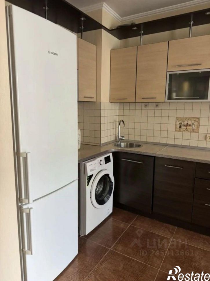 2-комн квартира пр-кт Шахтеров, 72А,  д. 72А