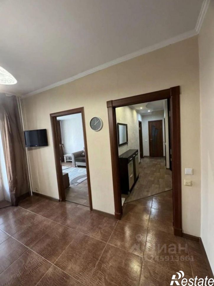 2-комн квартира пр-кт Шахтеров, 72А,  д. 72А