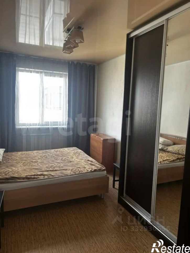 3-комн квартира ул Инициативная, 103а,  д. 103а
