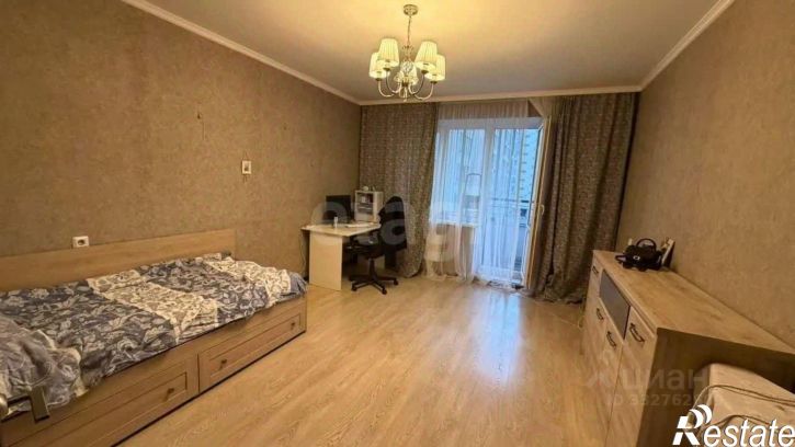 2-комн квартира пр-кт Шахтеров, 82а,  д. 82а