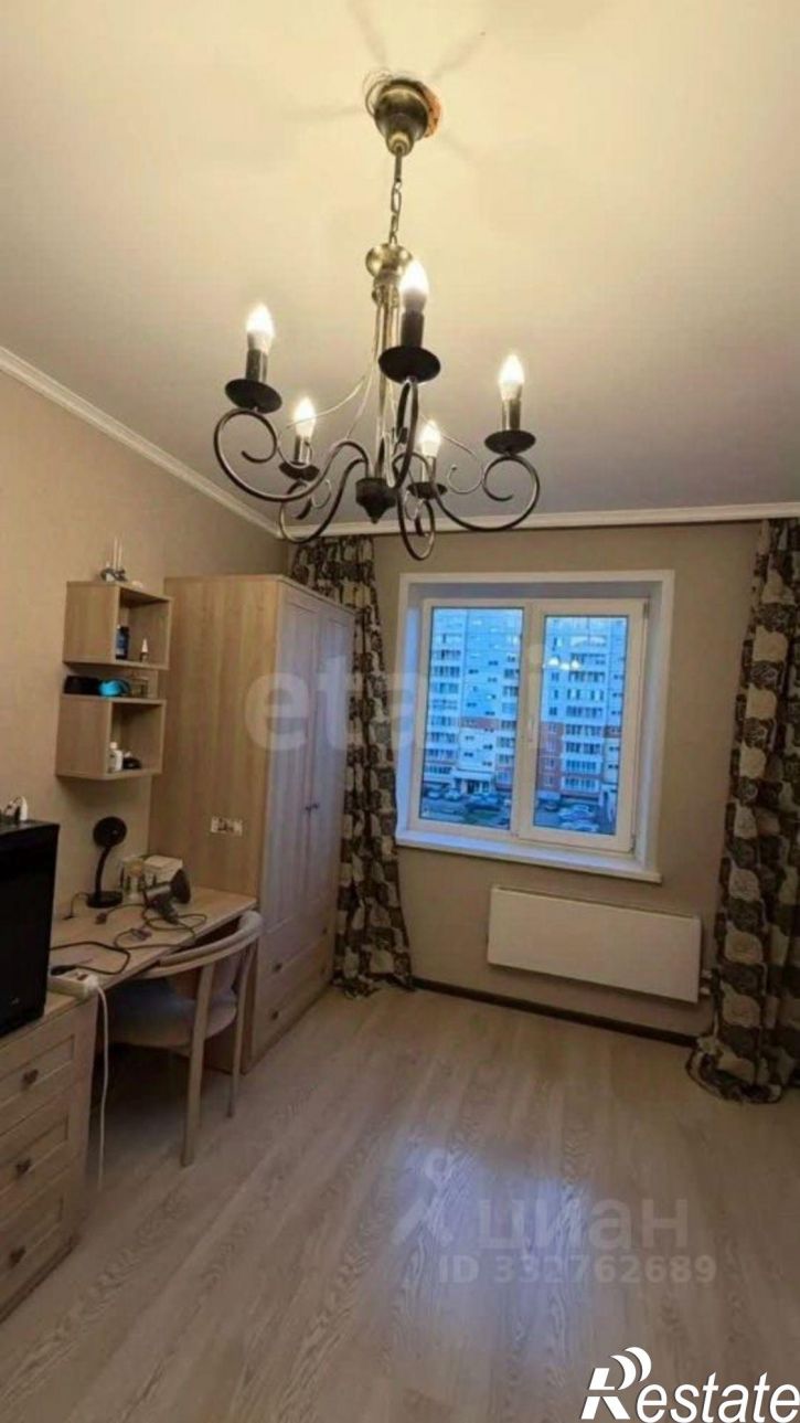 2-комн квартира пр-кт Шахтеров, 82а,  д. 82а