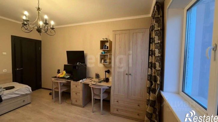 2-комн квартира пр-кт Шахтеров, 82а,  д. 82а