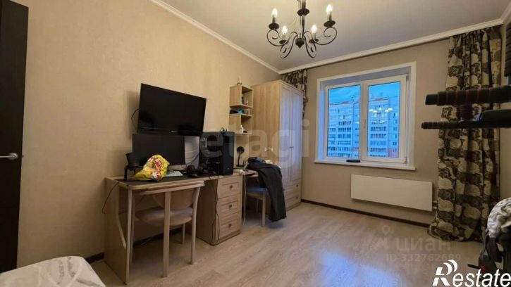2-комн квартира пр-кт Шахтеров, 82а,  д. 82а