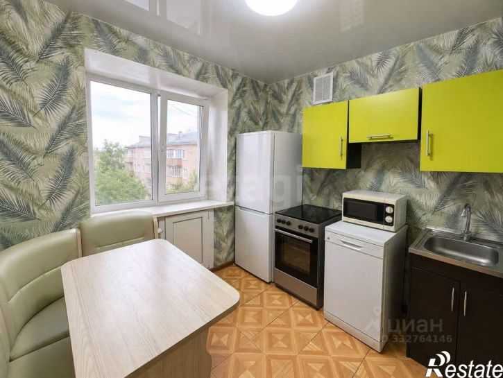 3-комн квартира ул 40 лет Октября, 23,  д. 23