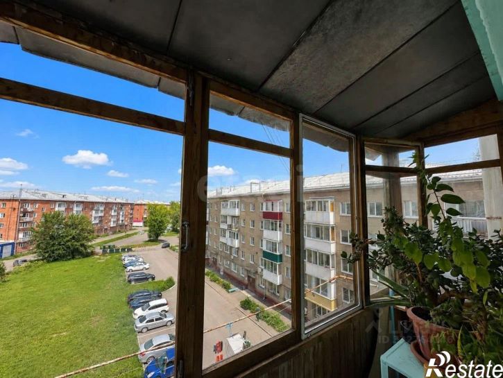 3-комн квартира ул 40 лет Октября, 23,  д. 23