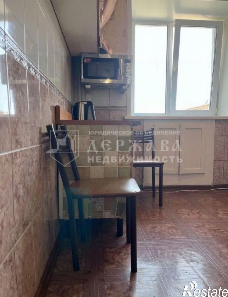 2-комн квартира ул Сибиряков-Гвардейцев, 18,  д. 18
