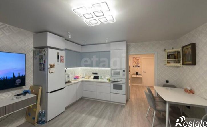 3-комн квартира пр-кт Шахтеров, 70а,  д. 70а