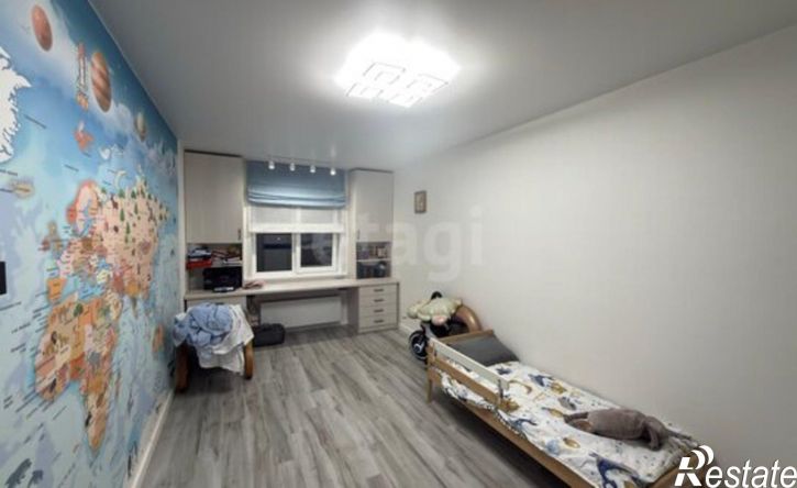 3-комн квартира пр-кт Шахтеров, 70а,  д. 70а