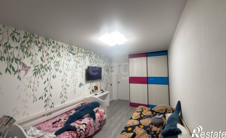 3-комн квартира пр-кт Шахтеров, 70а,  д. 70а