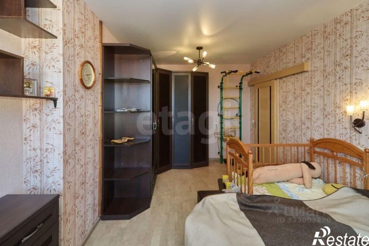 3-комн квартира пр-кт Шахтеров, 66,  д. 66