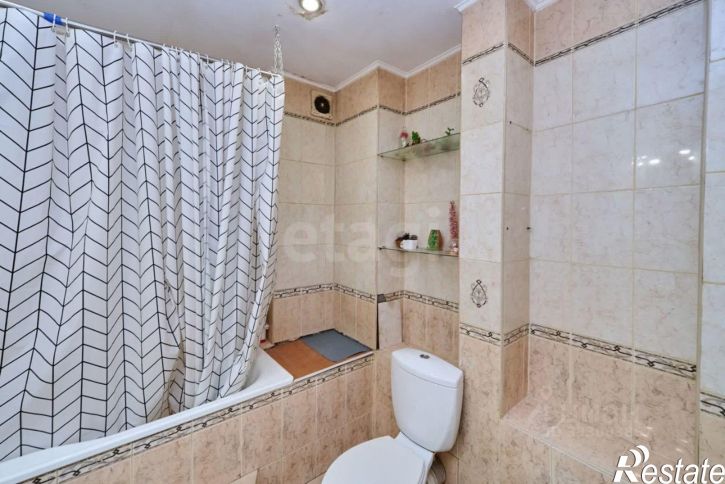 4-комн квартира Молодежный пр-кт, 15А,  д. 15А