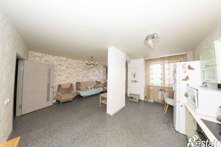3-комн квартира пр-кт Шахтеров, 74б,  д. 74б