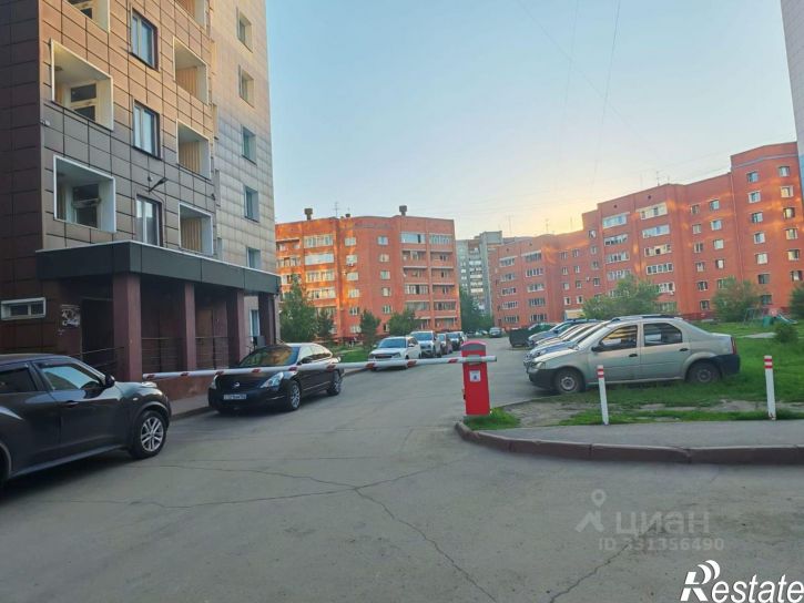 1-комн квартира ул Сибиряков-Гвардейцев, 28,  д. 28