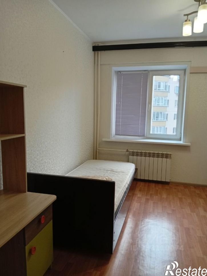 2-комн квартира пр-кт Шахтеров, 72,  д. 72