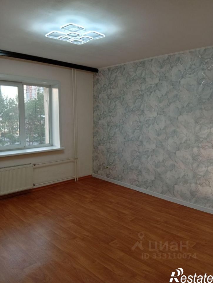 2-комн квартира пр-кт Шахтеров, 72,  д. 72