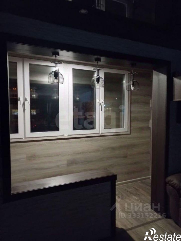 3-комн квартира ул Авроры, 10,  д. 10
