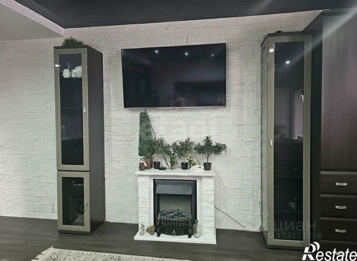 3-комн квартира ул Авроры, 10,  д. 10