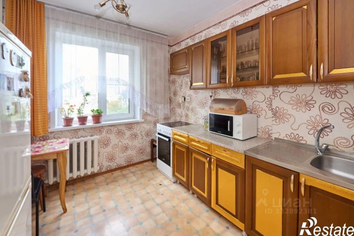 2-комн квартира Молодежный пр-кт, 8,  д. 8