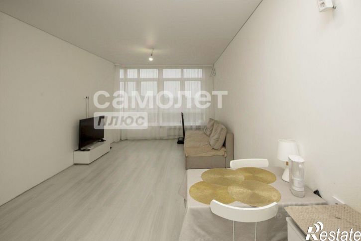 2-комн квартира б-р Солнечный, 4