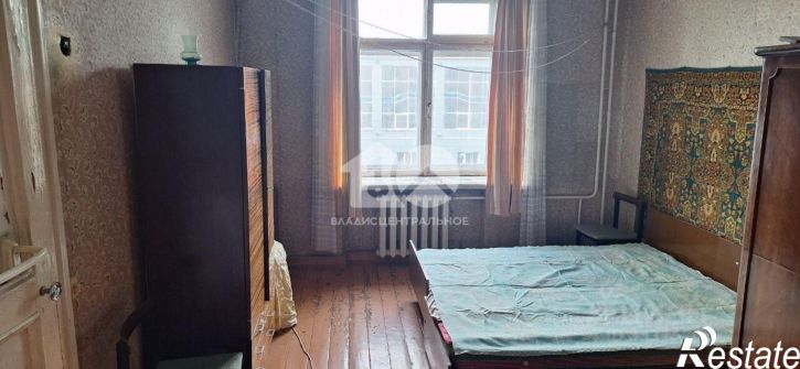 4-комн квартира ул Ушакова, 3,  д. 3