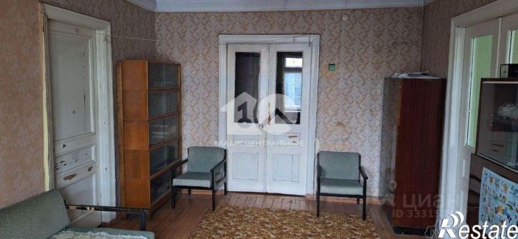 4-комн квартира ул Ушакова, 3,  д. 3