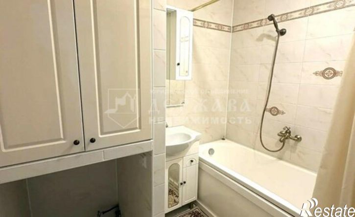 2-комн квартира пр-кт Шахтеров, 68,  д. 68