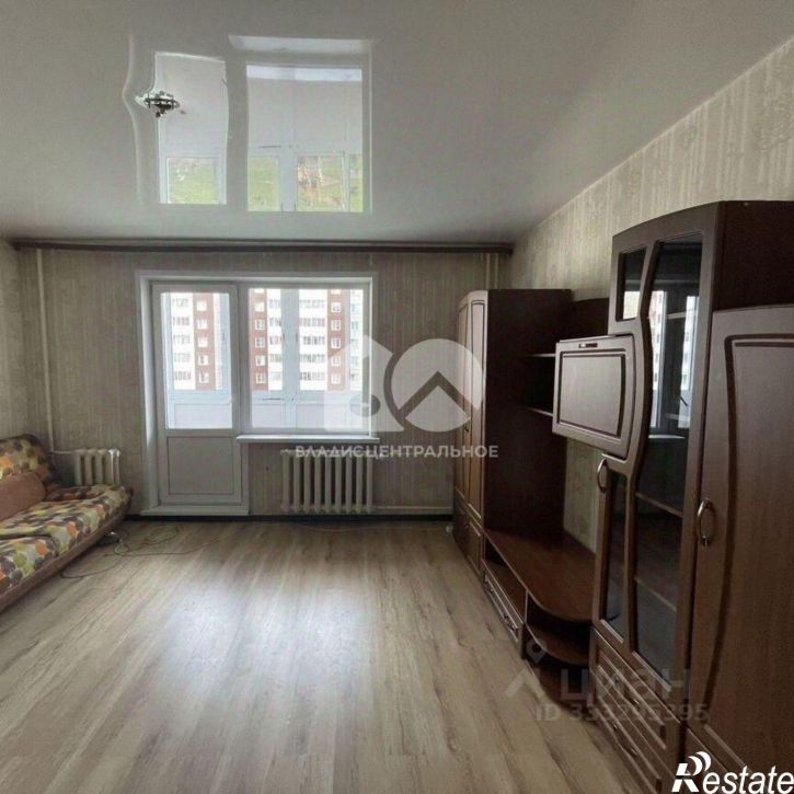 3-комн квартира ул Авроры, 10,  д. 10