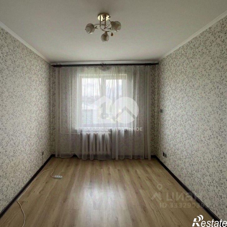 3-комн квартира ул Авроры, 10,  д. 10