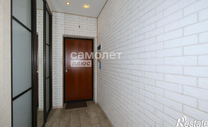 3-комн квартира пр-кт Шахтеров, 74а,  д. 74а