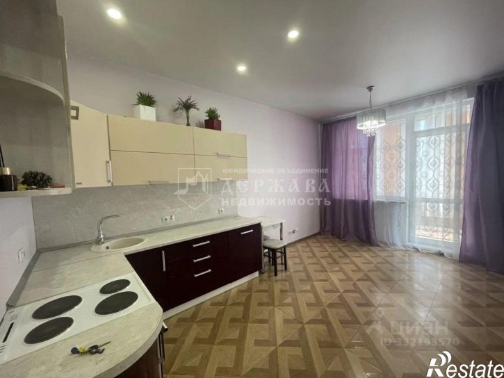 2-комн квартира Осенний б-р, 8,  д. 8