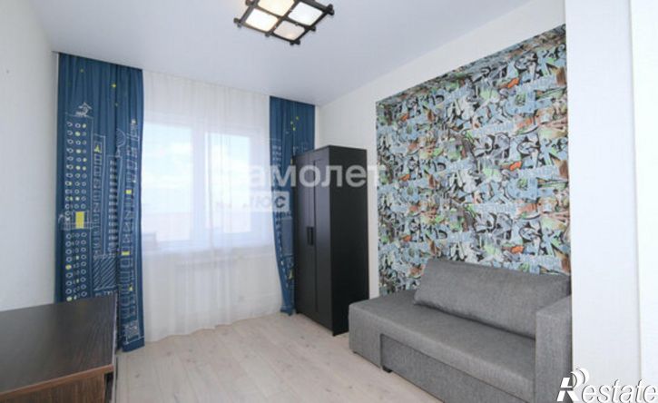 3-комн квартира пр-кт Шахтеров, 74а,  д. 74а