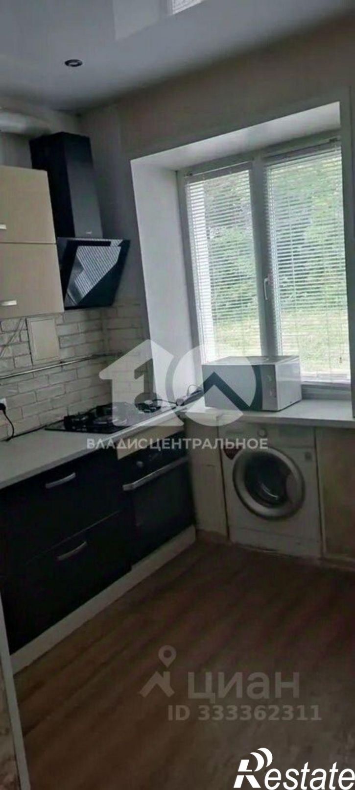 2-комн квартира пр-кт Шахтеров, 35,  д. 35