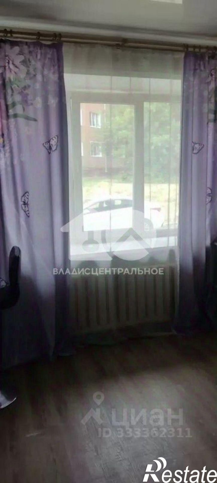 2-комн квартира пр-кт Шахтеров, 35,  д. 35